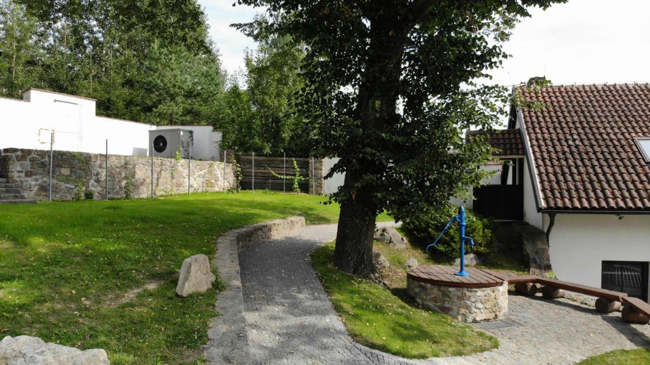 Statek Cesky Dvur Hotel Postupice Екстериор снимка