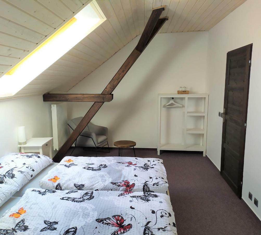 Statek Cesky Dvur Hotel Postupice Екстериор снимка