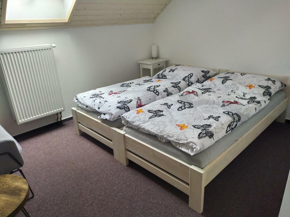 Statek Cesky Dvur Hotel Postupice Екстериор снимка